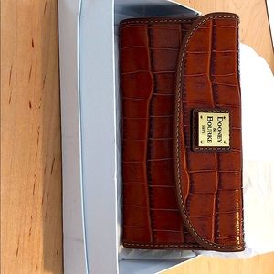 Dooney Bourke leather crocodile wallet